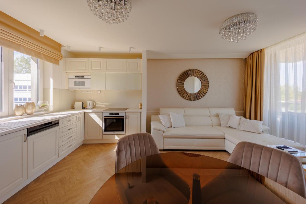 Gold Wave Apartments Siofok Exterior photo